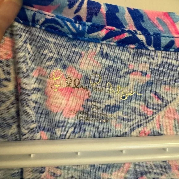 2/40 Lily Pulitzer Etta V-Neck T-Shirt - Women’s Small - Picture 5 of 8